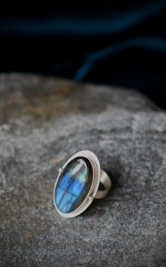 "Blue Velvet" - Bague en argent avec labradorite