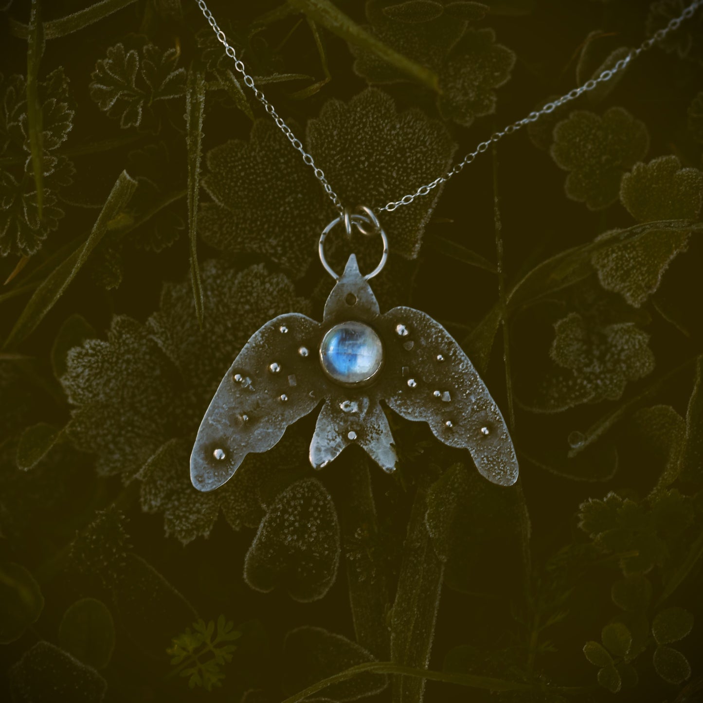 "Apus-Apus" -  Pendentif an argent avec pierre de lune