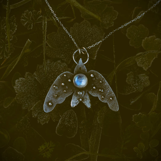 "Apus-Apus" -  Pendentif an argent avec pierre de lune